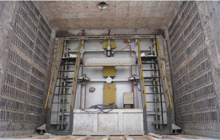 Partitioned trolley furnace